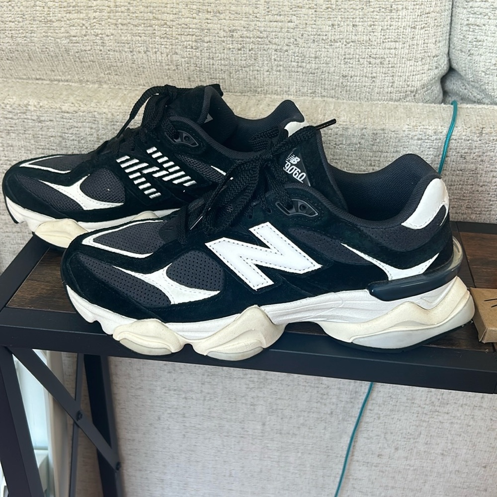 New Balance 9060